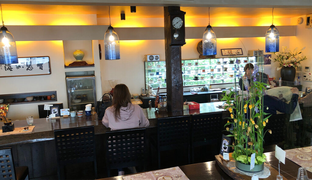 炭火焙煎珈琲店 藍の店内の様子