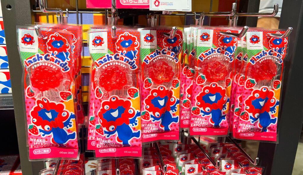 大阪万博2025:ミャクミャクのフラッシュキャンディいちご味